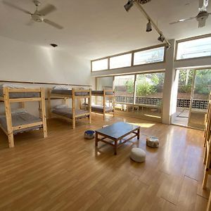 Habitación para Mujeres Compartida